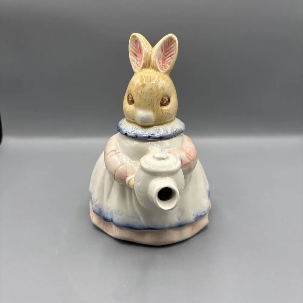 White bunny mom
